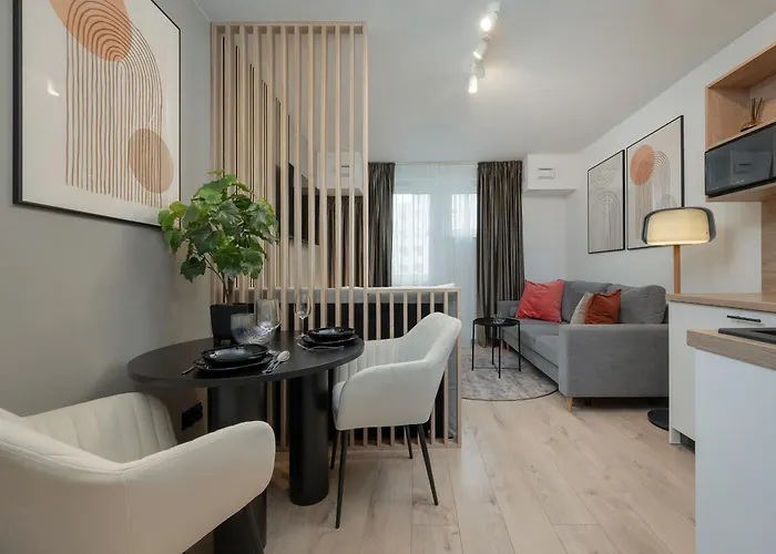 Апартаменты Wroclavia Dyrekcyjna By Renters