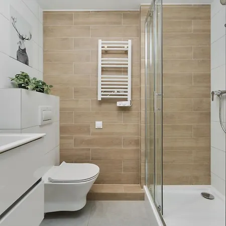 Wroclavia Dyrekcyjna By Renters Wrocław