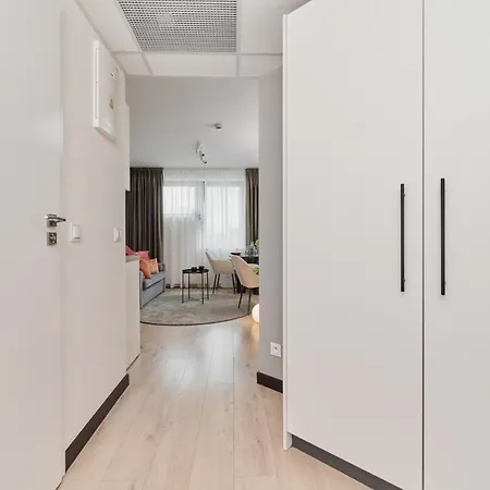 Wroclavia Dyrekcyjna By Renters Daire