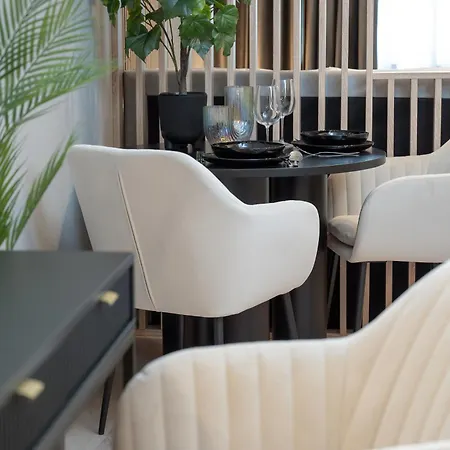 Wroclavia Dyrekcyjna By Renters Wroclaw